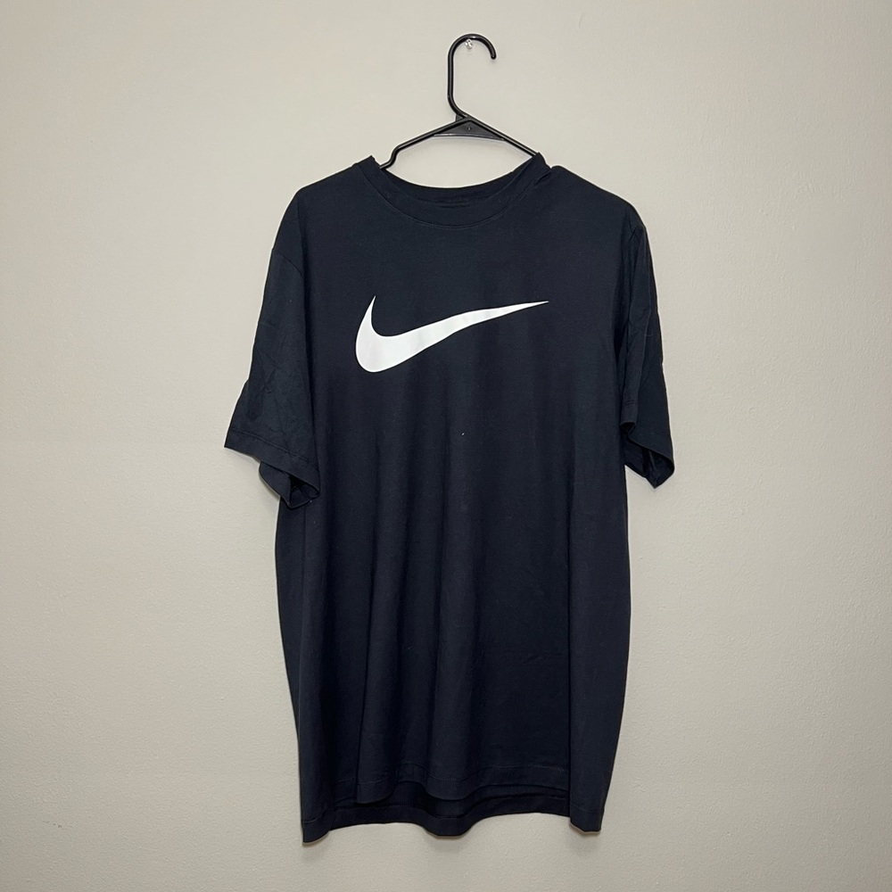 Nike T-Shirt, Size Large